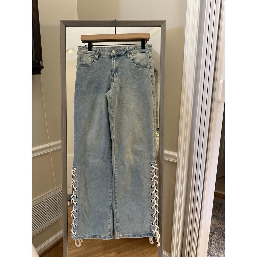 Austin Landing Wide Leg Light Wash Lace Up Jeans - Picture 2 of 6